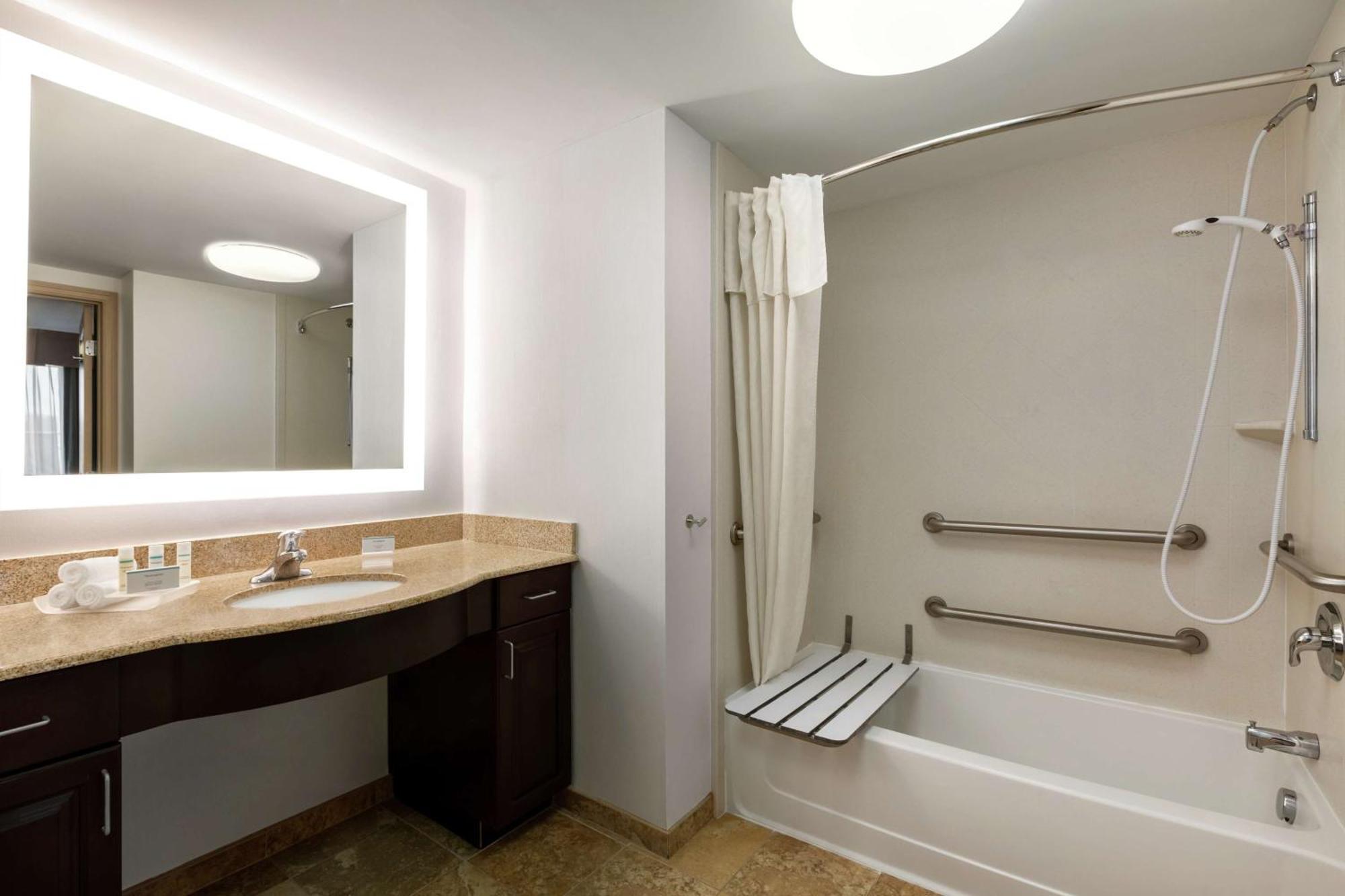 Homewood Suites By Hilton Macon-North Экстерьер фото