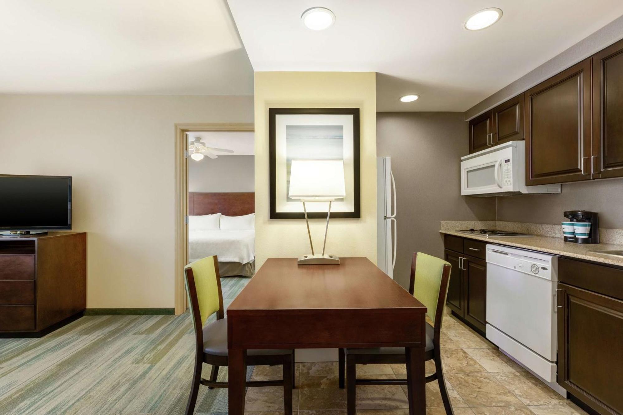 Homewood Suites By Hilton Macon-North Экстерьер фото