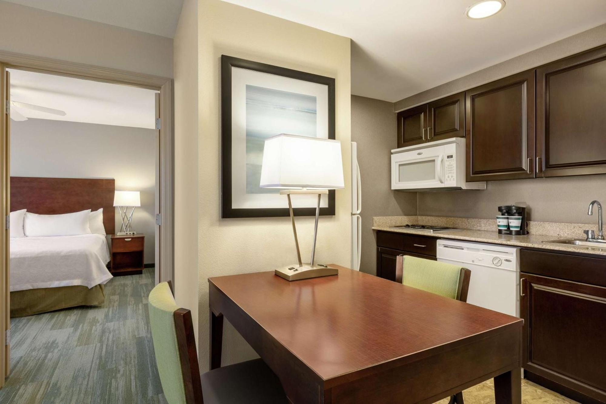 Homewood Suites By Hilton Macon-North Экстерьер фото